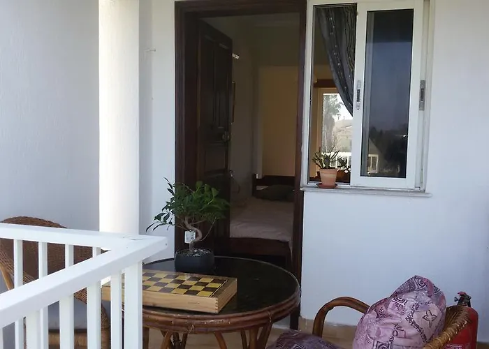 Apartahotel Eftihia 2*